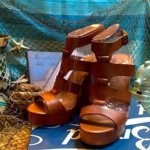 NIB Lucky Brand Montana heeled sandals